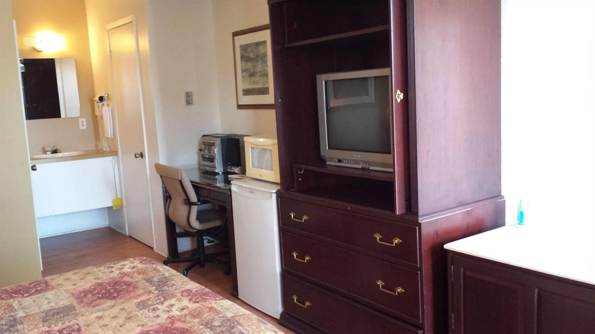 Motel Iberville Saint-Jean-sur-Richelieu Extérieur photo