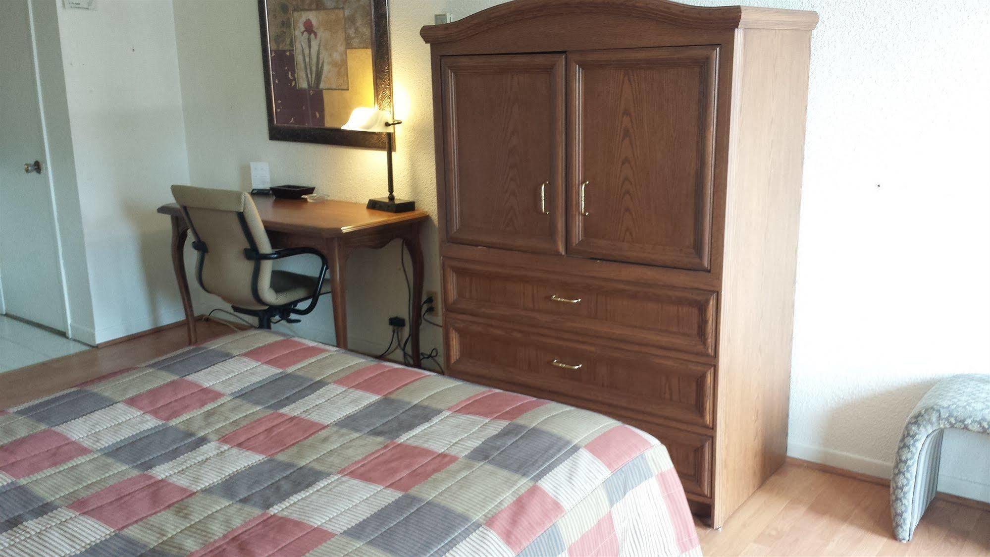 Motel Iberville Saint-Jean-sur-Richelieu Extérieur photo