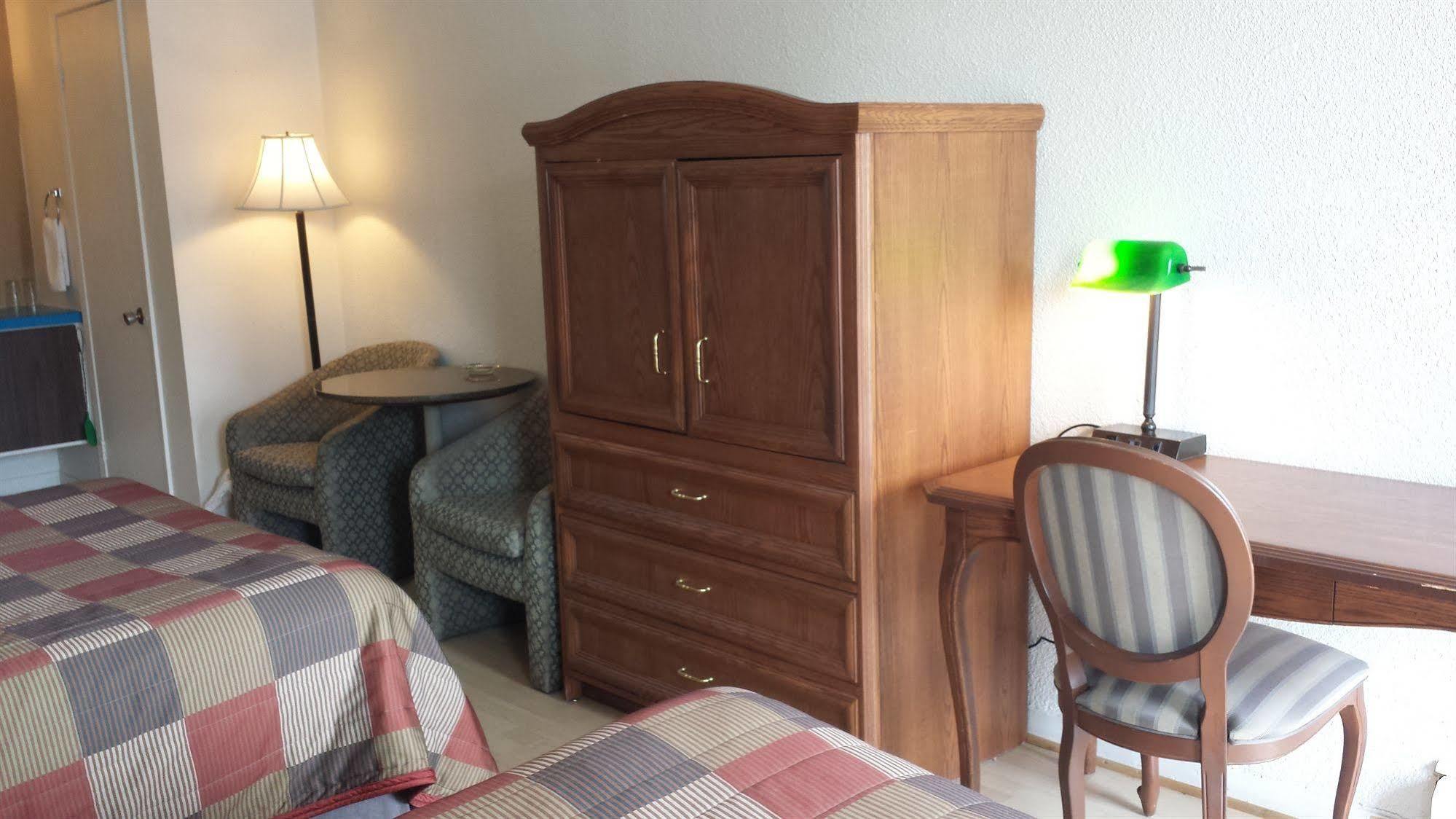 Motel Iberville Saint-Jean-sur-Richelieu Extérieur photo
