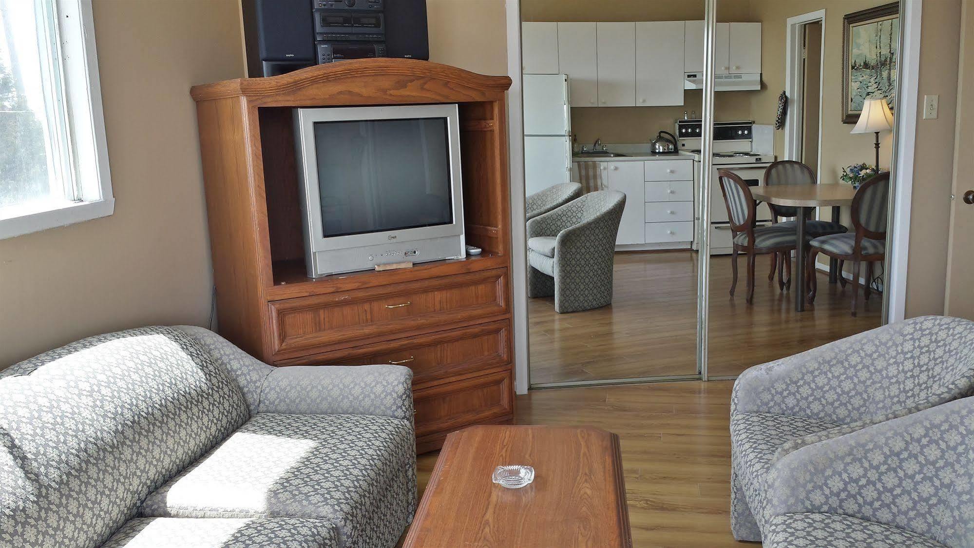 Motel Iberville Saint-Jean-sur-Richelieu Extérieur photo